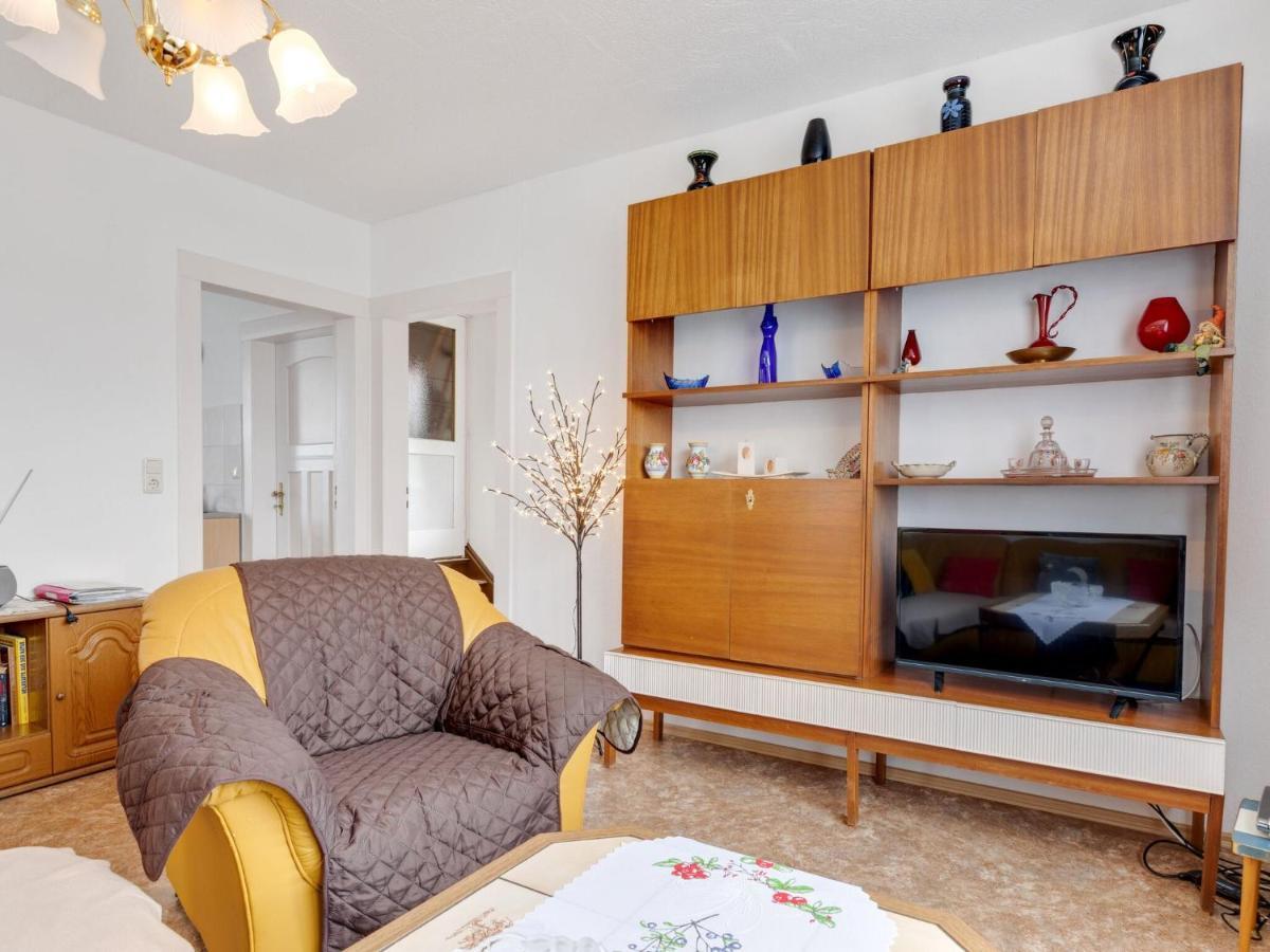 Cozy Apartment In Altenfeld With Garden Bagian luar foto