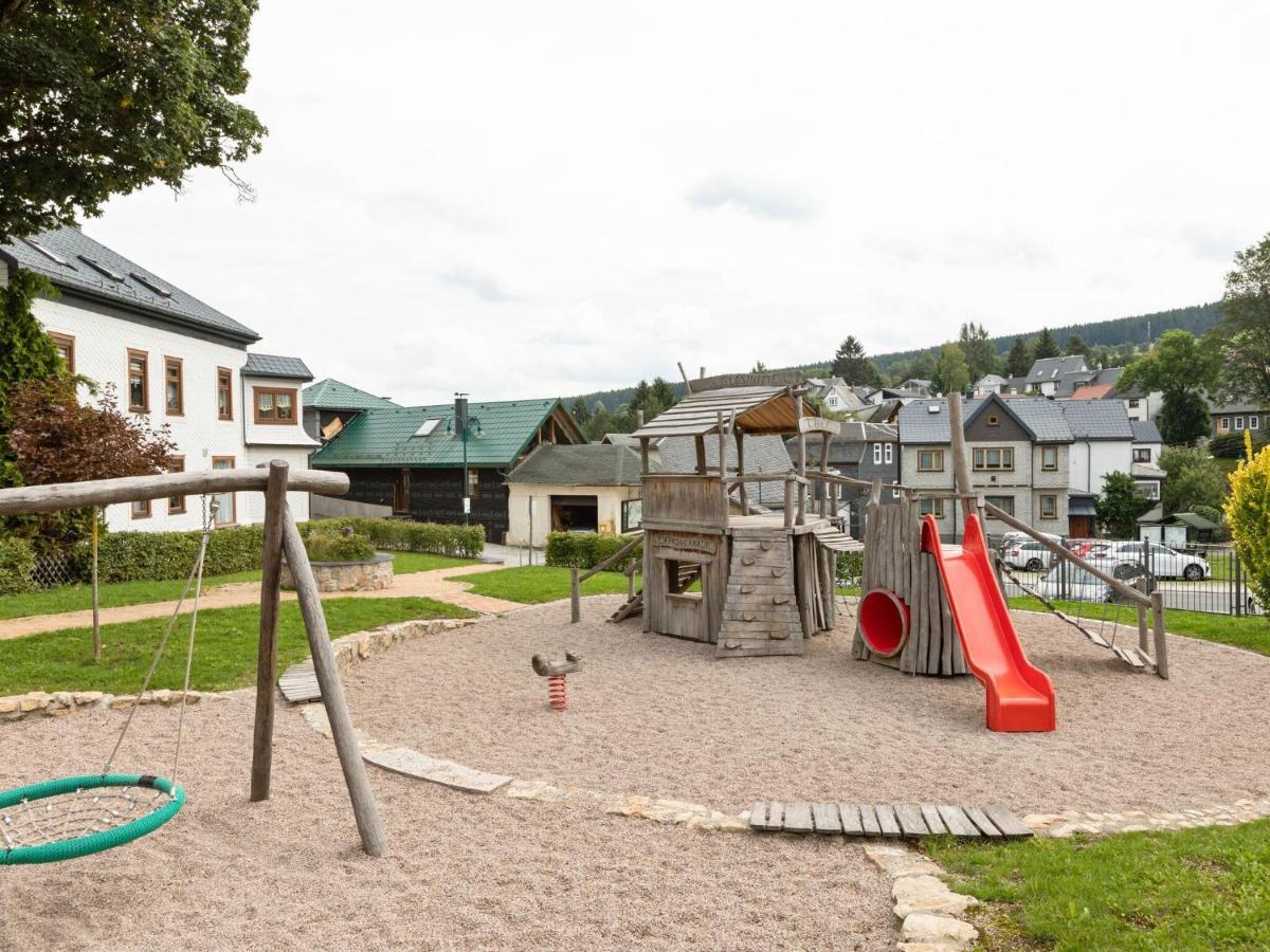 Cozy Apartment In Altenfeld With Garden Bagian luar foto