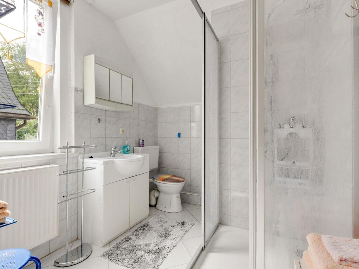 Cozy Apartment In Altenfeld With Garden Bagian luar foto