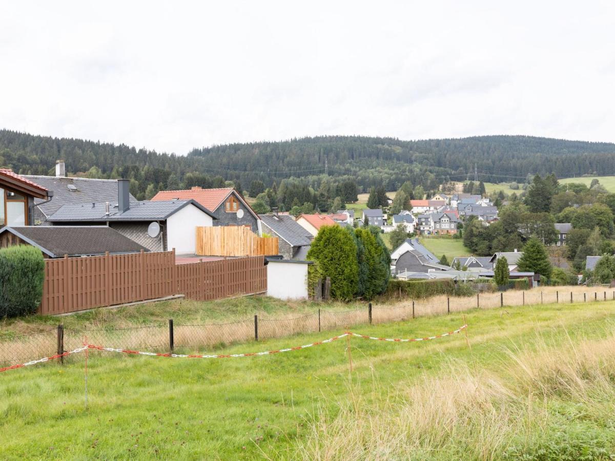 Cozy Apartment In Altenfeld With Garden Bagian luar foto