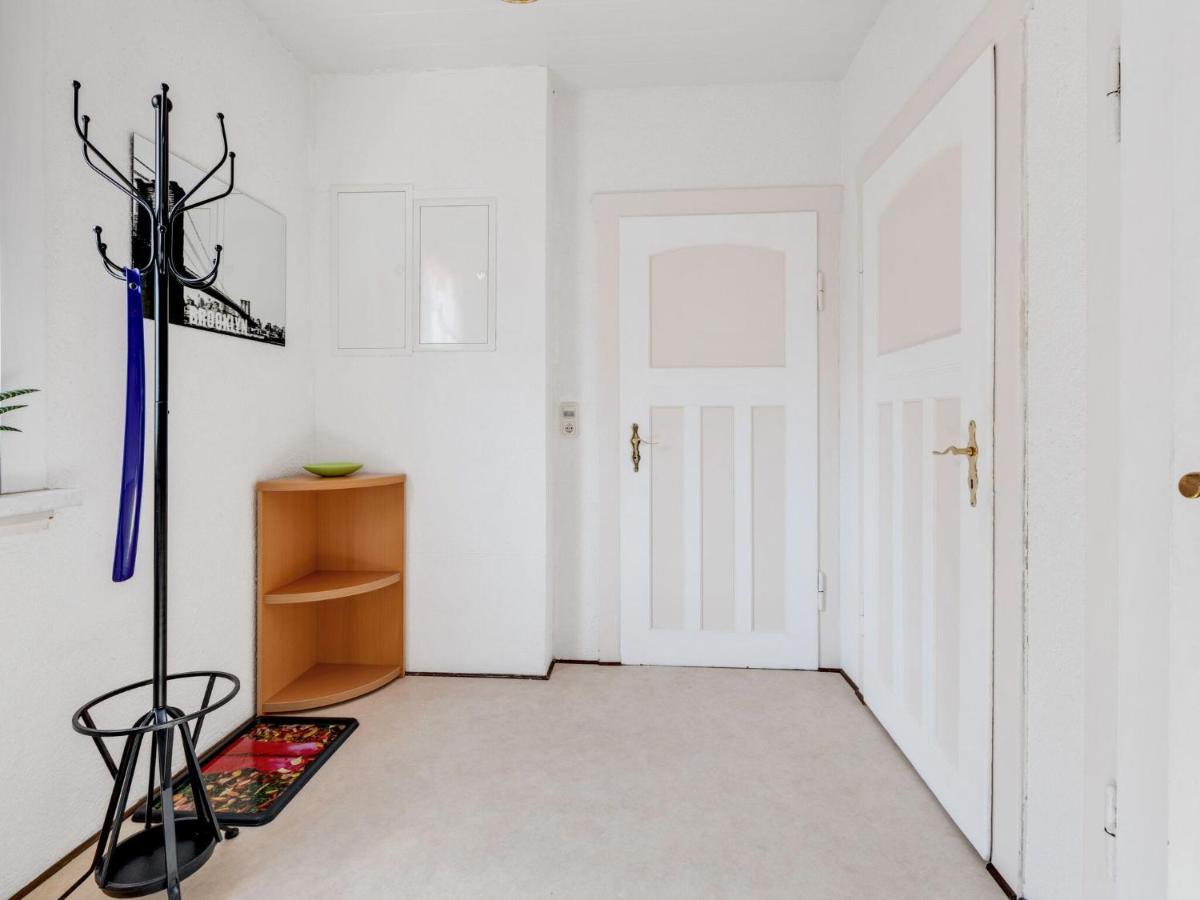 Cozy Apartment In Altenfeld With Garden Bagian luar foto